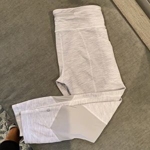 Lululemon size 6 gray mesh luxtreme legging